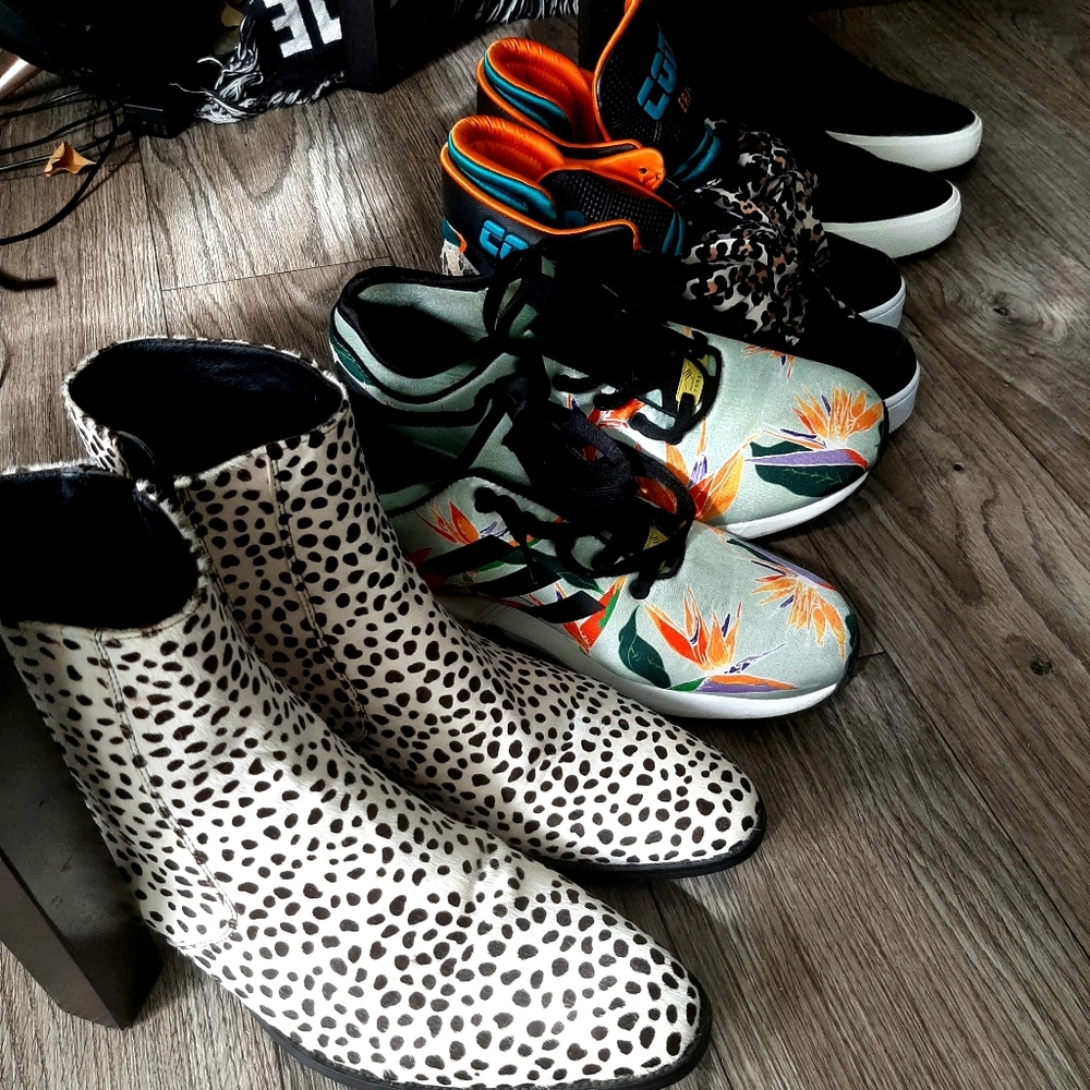 Men's shoes